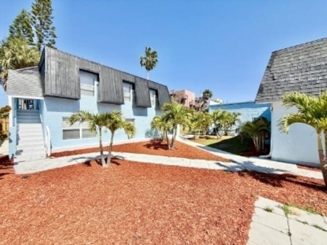 Building Photo - 14125 Palm St