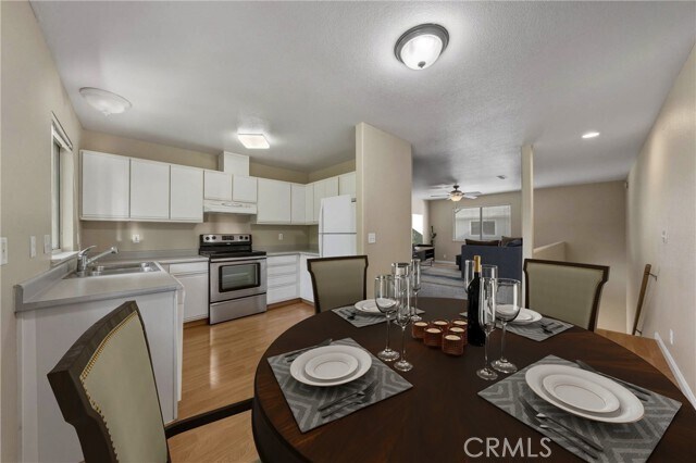Foto del edificio - 687 Armstrong St