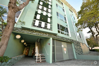 Building Photo - 301 Lenox Ave