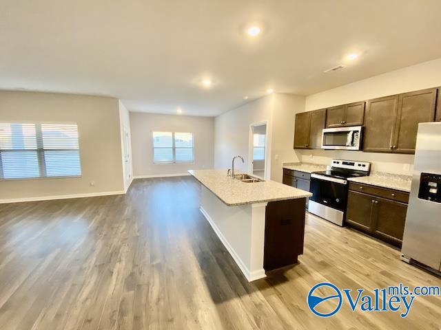 Foto del edificio - 123 Derbyshire Dr