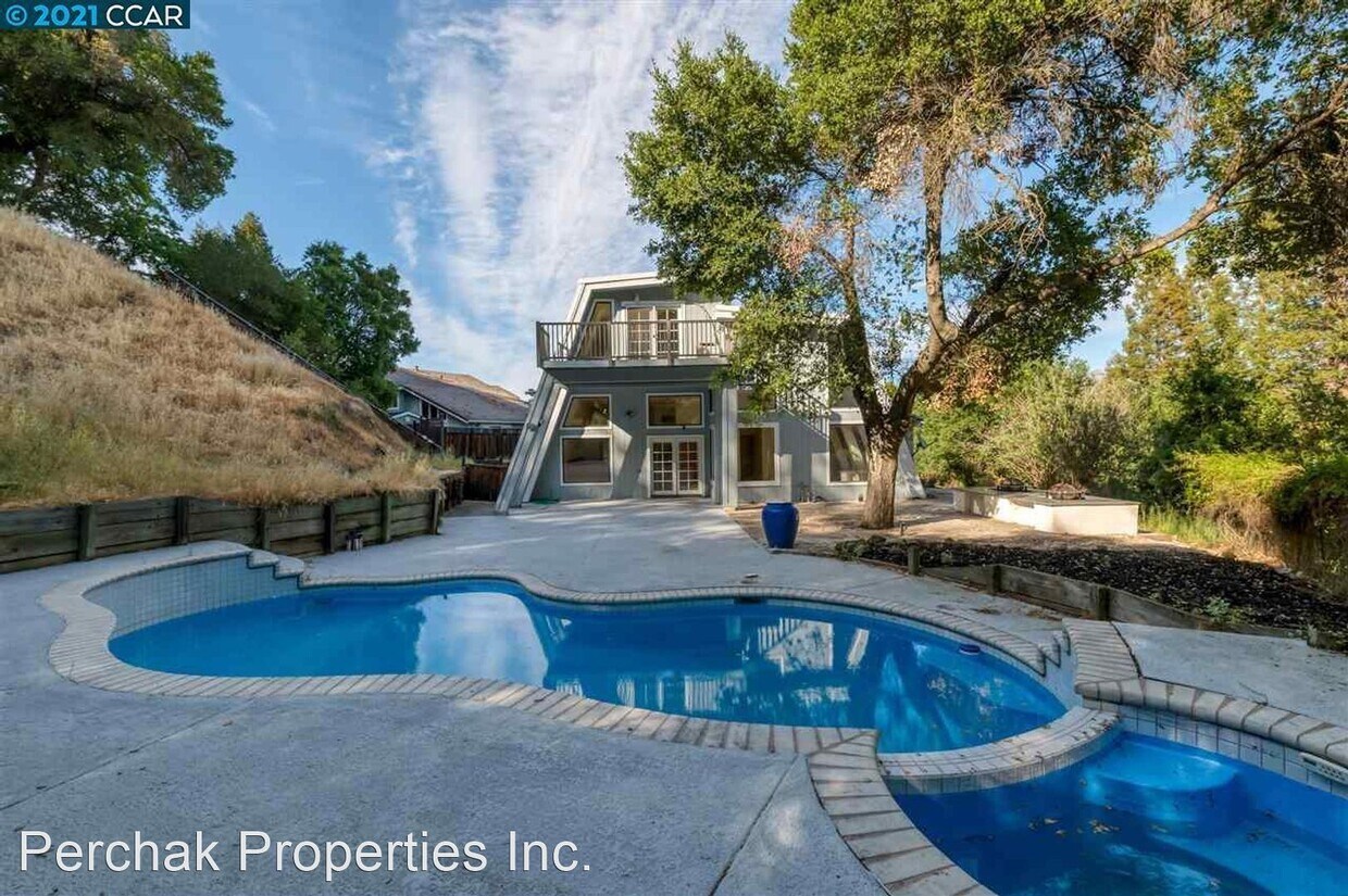 Primary Photo - 3 br, 3.5 bath House - 3057 Lunada Lane