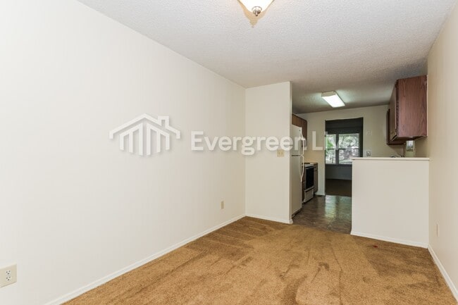 Foto del edificio - 6477 Rolling Glen Dr