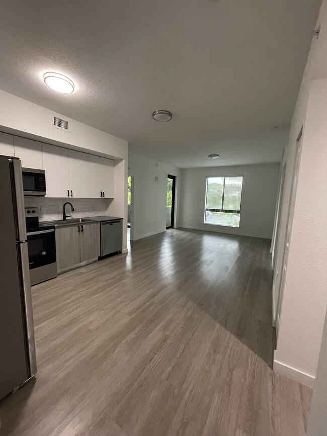 2 Bedroom 2 Bath - Park Apartments