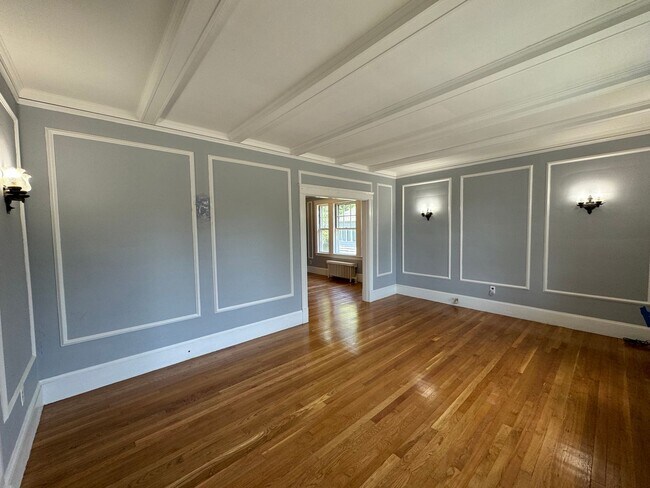 Foto del edificio - Spacious 3-Bedroom, 1-Bath Duplex in Haver...