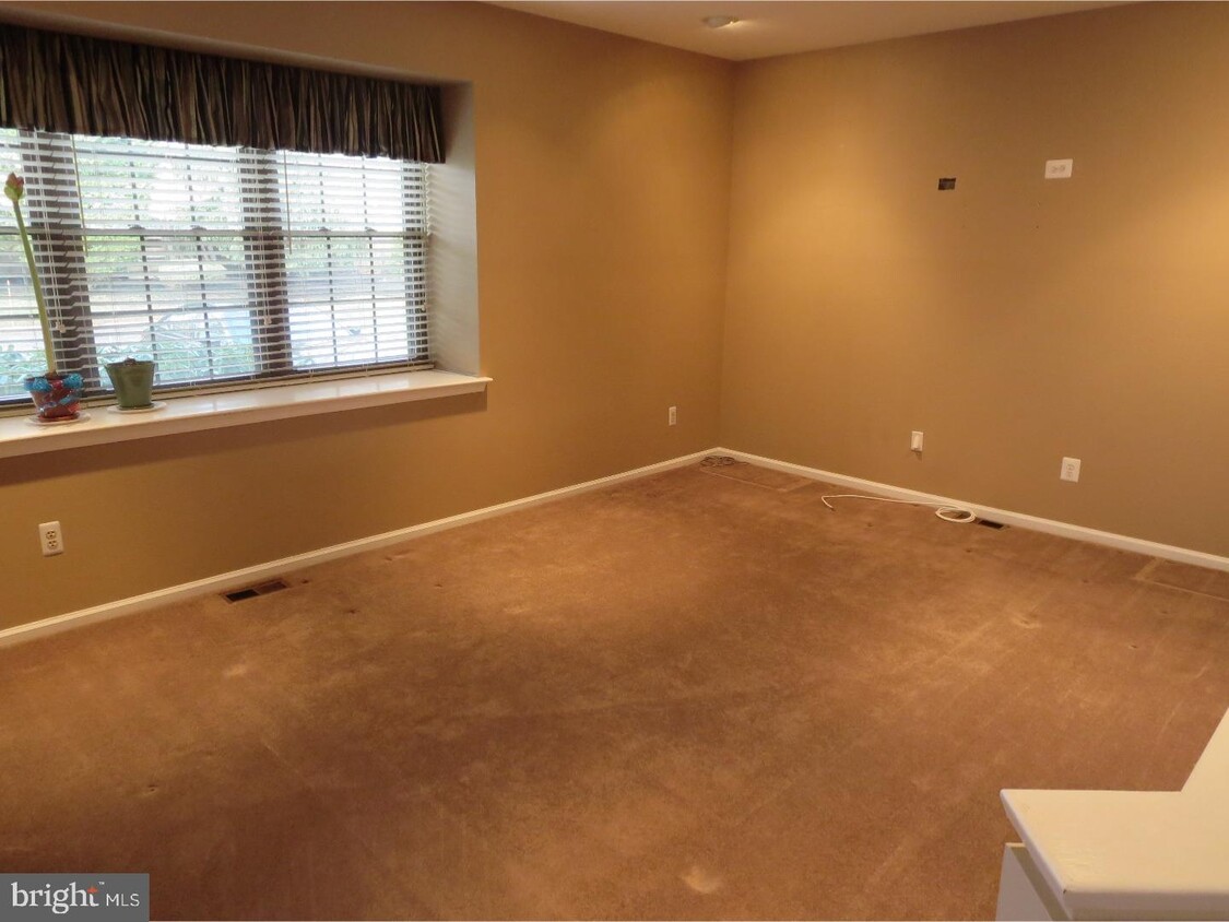 Foto principal - 32 Crofton Commons