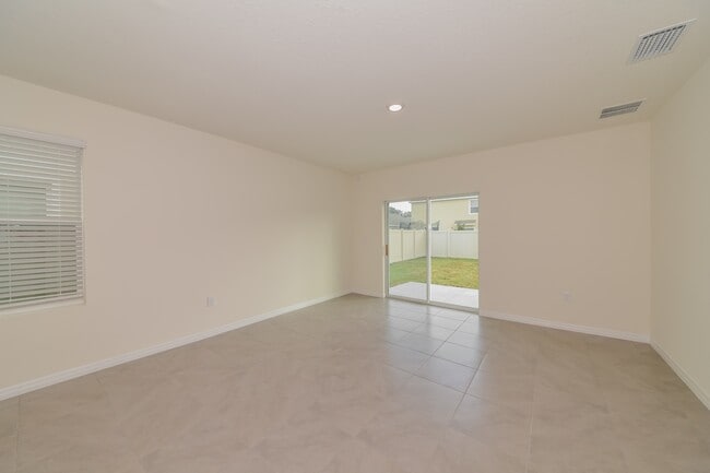 Building Photo - 16935 Trite Bend St