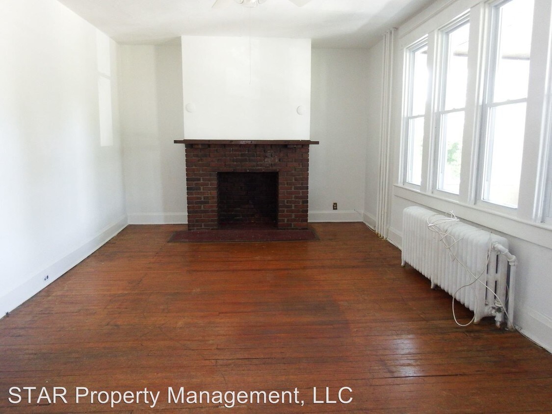 Primary Photo - 3016 Gibbons Ave