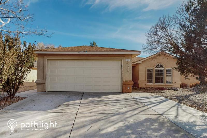 Primary Photo - 6708 Valle Verde Road NW, Albuquerque, NM,...