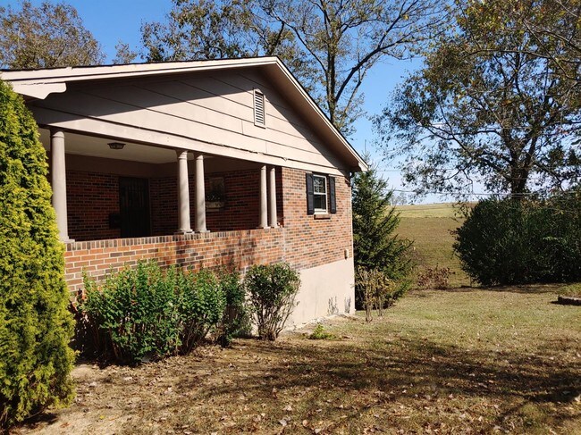 Building Photo - 107 Heritage Dr