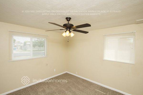 Building Photo - 3011 W Palo Verde Dr