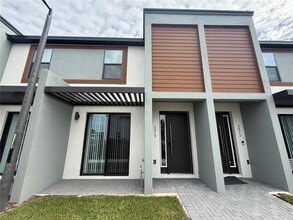 Building Photo - 3213 Energy Dr