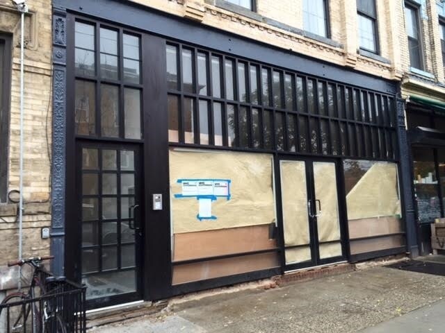 Foto del edificio - 65 Irving Ave