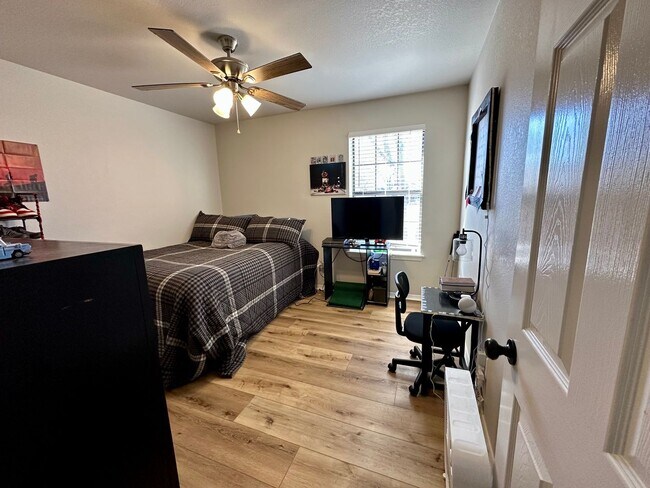Foto del edificio - Welcome to this charming 3-bedroom, 2-bathroom home located in the heart of Russellville, AR.