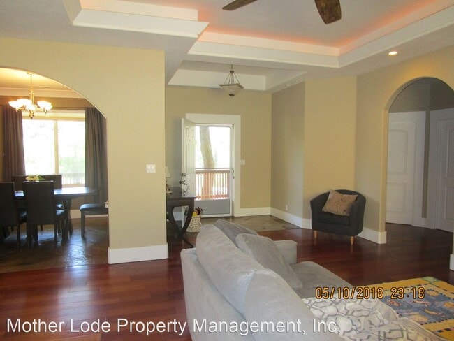 Building Photo - 3 br, 2 bath House - 166 Pesce Way
