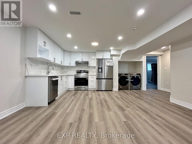 Building Photo - 37 Prunella Cres