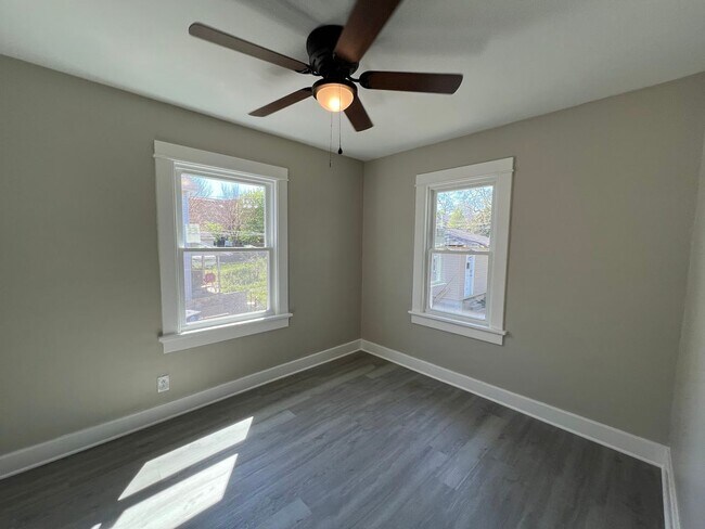 Foto del edificio - MCM - 408-410 Pleasant St.