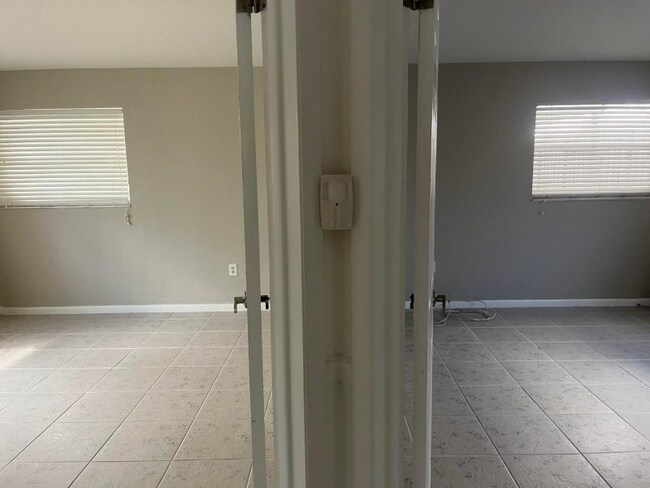 Foto del edificio - 325 Ocean Breeze