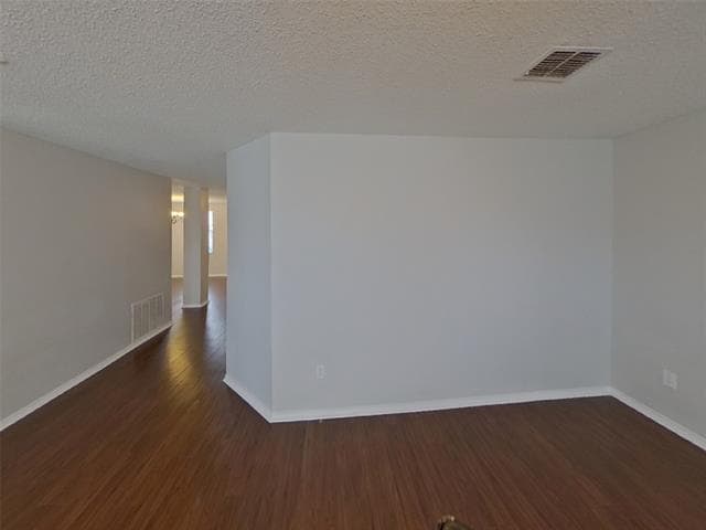 Building Photo - 1415 Lochspring Dr