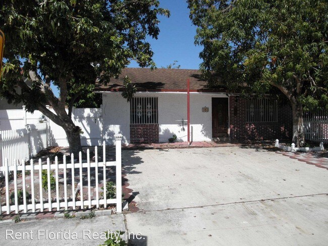 Building Photo - 4940 Saratoga Rd