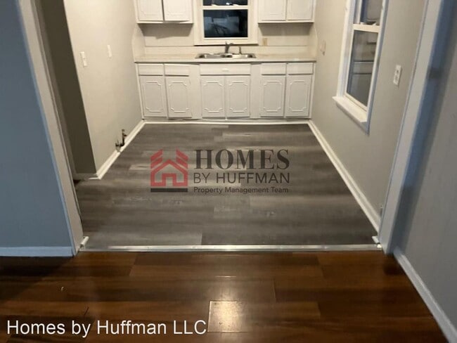 Foto del edificio - 2 br, 1 bath House - 1206 E Maryland Street