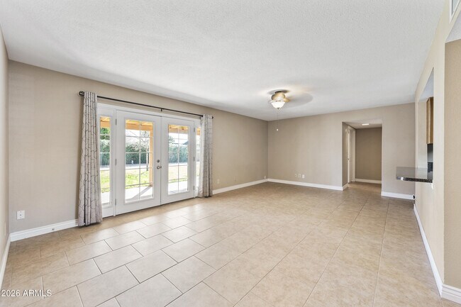 Building Photo - 3735 W Aire Libre Ave