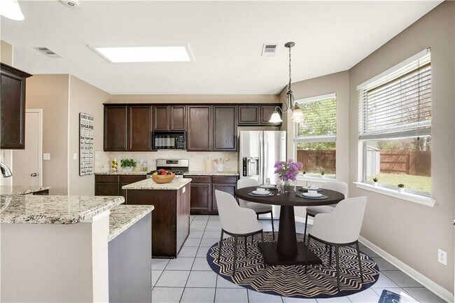 Foto del edificio - 1102 Deer Horn Cove