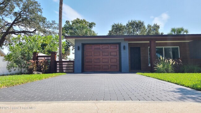 Building Photo - 1647 Highland Ave