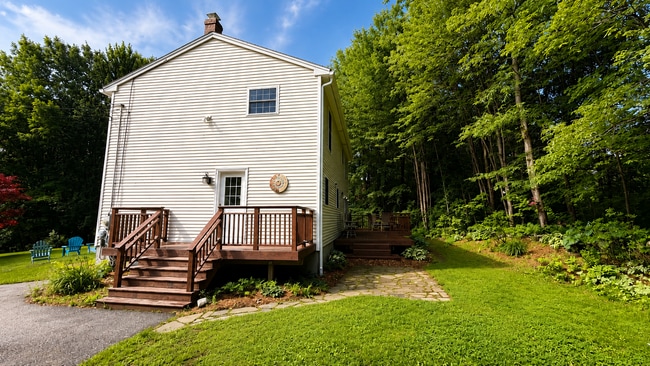 Building Photo - 22 White Dove Dr