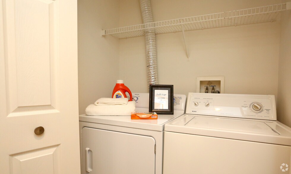 Branchester Lakes Apartments Rentals Prince VA