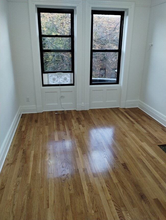 Building Photo - 870 Prospect Pl