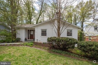 Building Photo - 6326 Rockhurst Rd