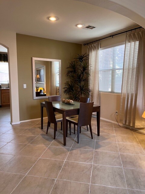 Foto del edificio - 6281 Whispering Creek St