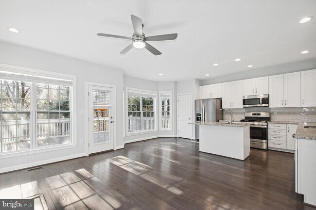 Building Photo - 313 Swanton Ln