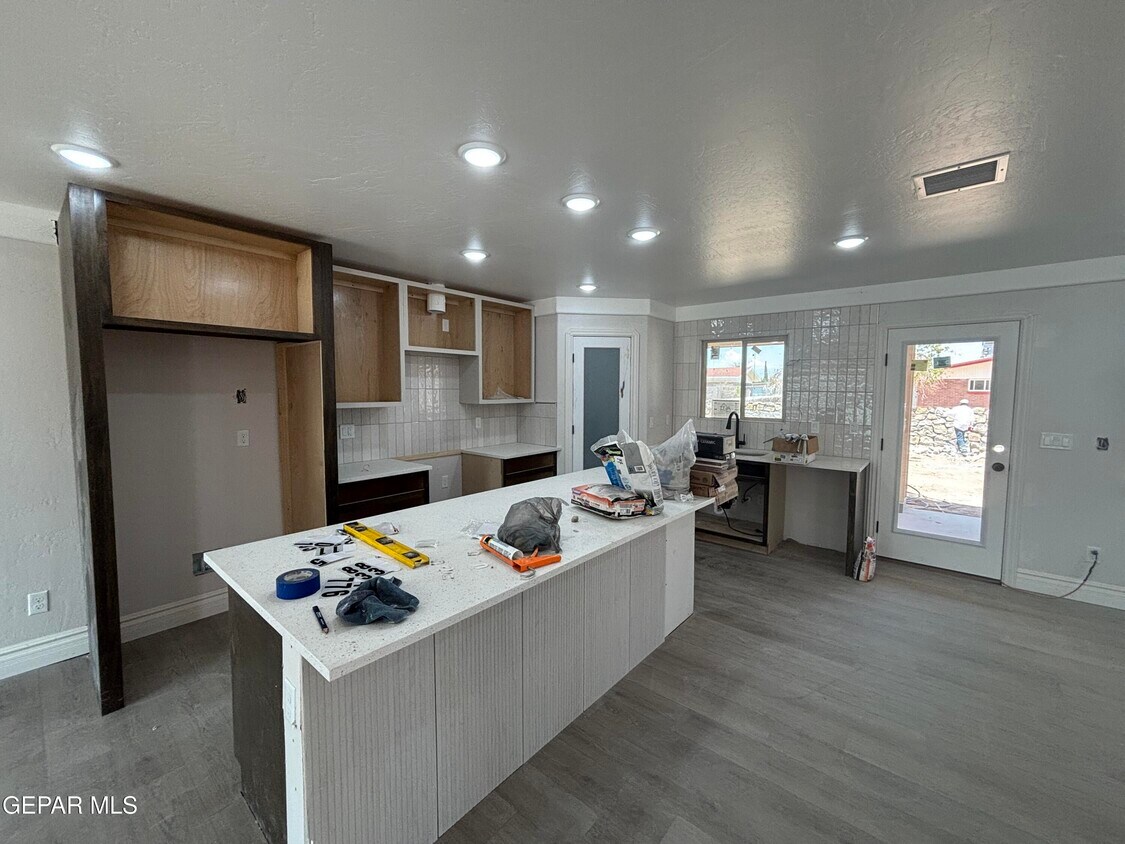 10129 Saigon Dr, El Paso, TX 79925 House Rental in El Paso, TX