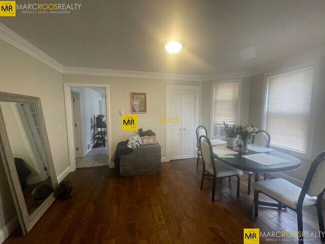 Foto del edificio - 13 Pennsylvania Ave