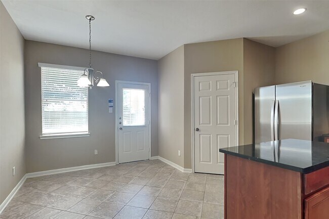 Foto del edificio - 7418 Jacobs Well Dr