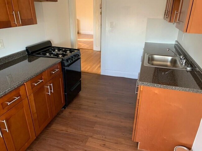 Building Photo - 1 bedroom in Boston MA 02135