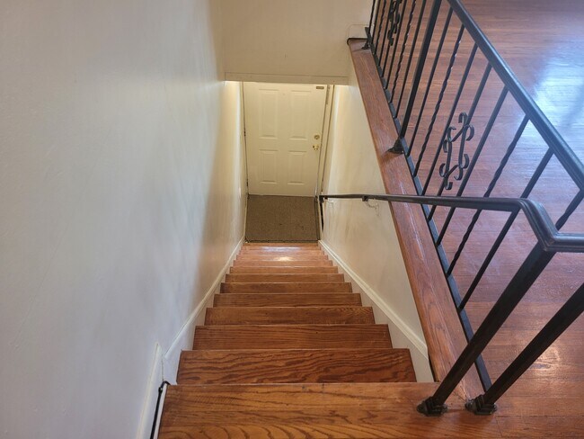Building Photo - 118 East 24th St Apartments
