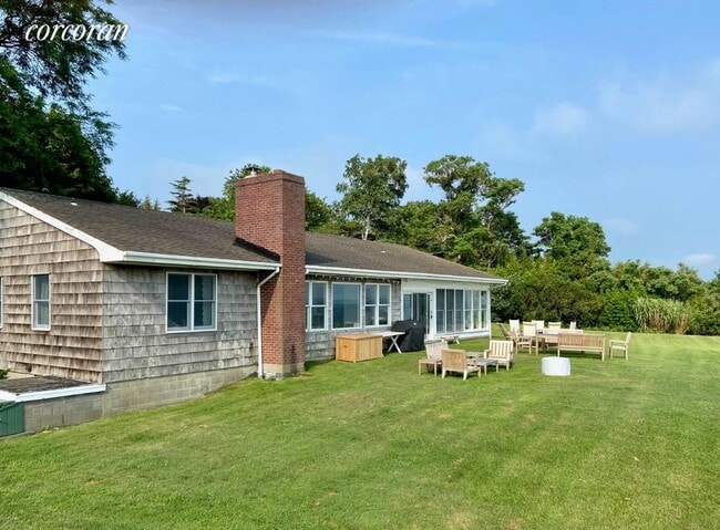 Building Photo - 121 Ram Island Dr