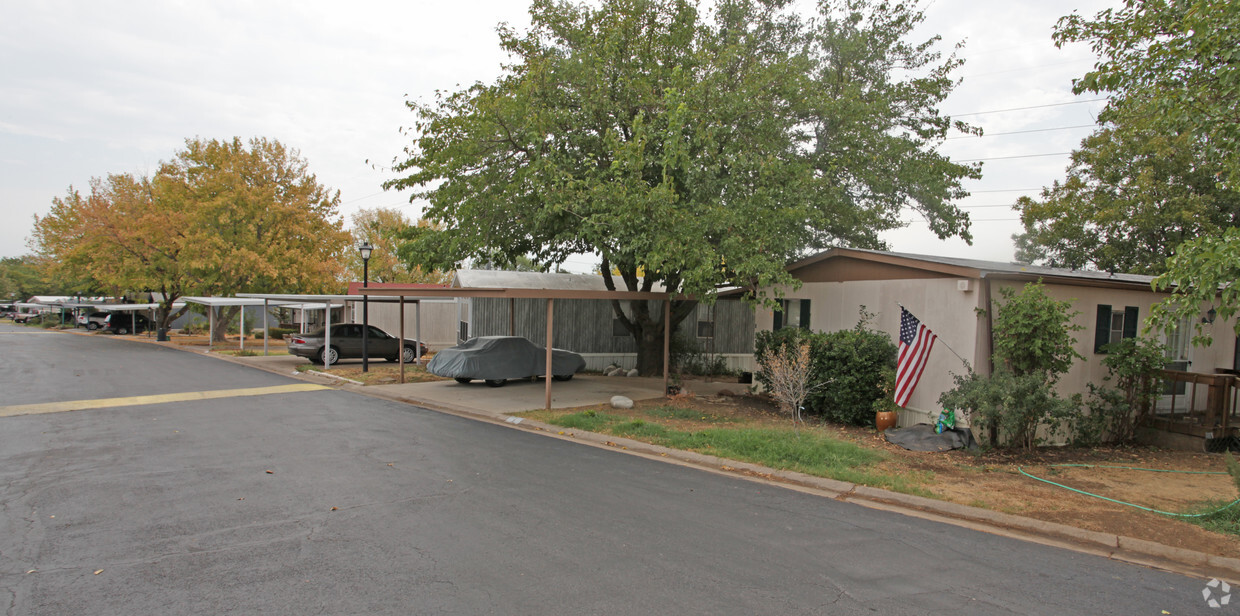 Foto del edificio - La Casita Manufactured Home Community