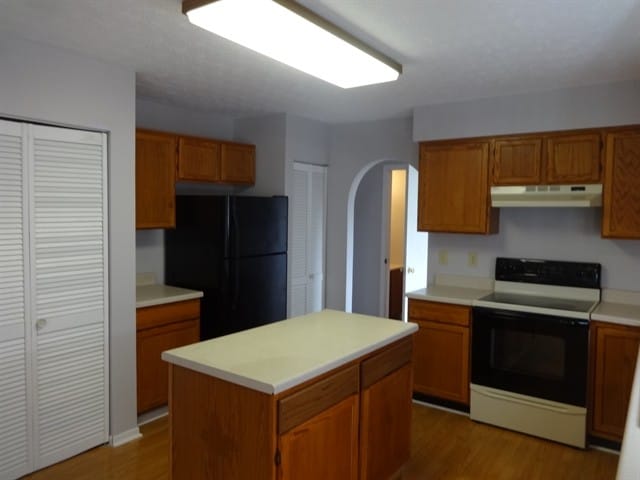 Foto del edificio - 15 E Woodfield