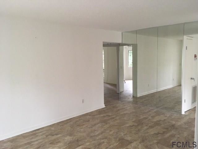Building Photo - 9 Masters Ct