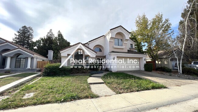 Building Photo - Wonderful 4 bd/3 ba Elk Grove Home with 2 ...