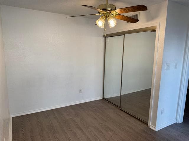 Building Photo - 2301 Balsam Dr