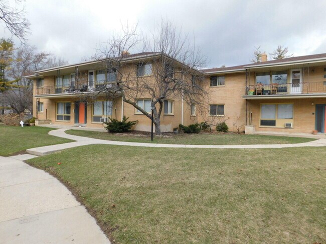 Foto del edificio - 3536 S 77th St