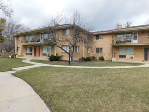 Building Photo - 3536 S 77th St