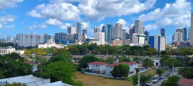 Foto del edificio - 36 NW 6th Ave