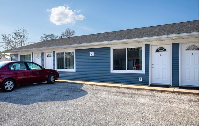 Building Photo - 2008 Alpha Dr