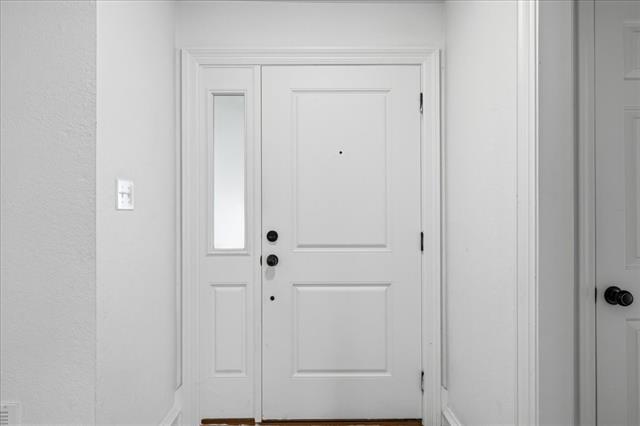 Foto del edificio - 1143 Bayshore Dr