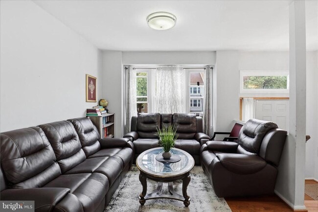 Foto del edificio - 459 Virginia Ave